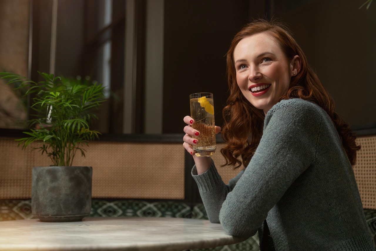woman, bar, drink, whiskey, highball, cocktail, party